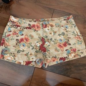 Celebrity Pink floral shorts 5